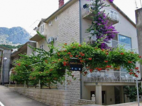 Apartments by the sea Podgora, Makarska - 316